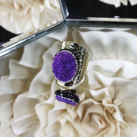 THE VIXEN VAULT The Caitlyn Ring - Picture 2 of 16